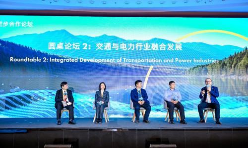 商用车电动化新突破!壳牌携手一汽解放率先推出商用车电池浸没式冷却创新方案