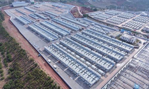 长周期储能项目怎么挑全钒液流厂家: 寿命、运维与定制能力